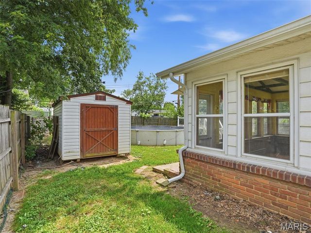 4514 Niagara Drive, St Louis, MO 63129