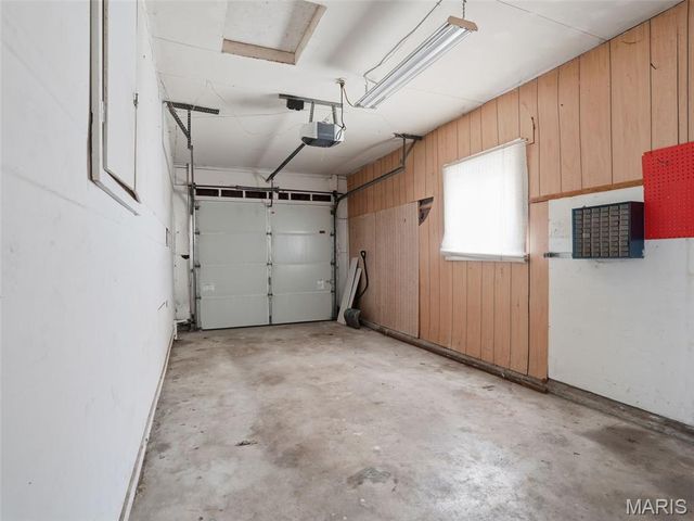 4514 Niagara Drive, St Louis, MO 63129