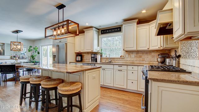 24 Burntmill Circle, Oceanport, NJ 07757