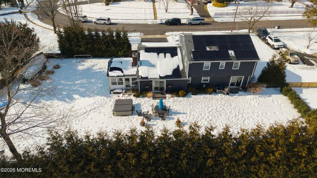 24 Burntmill Circle, Oceanport, NJ 07757