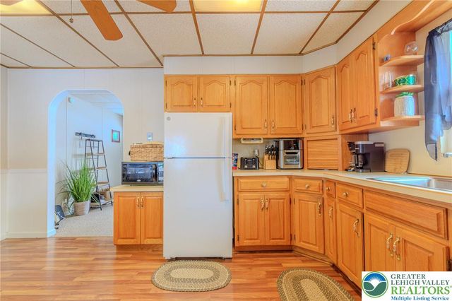 2376 South fountain Street, Allentown City, PA 18103