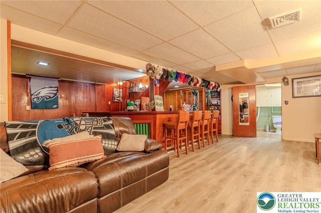 2376 South fountain Street, Allentown City, PA 18103