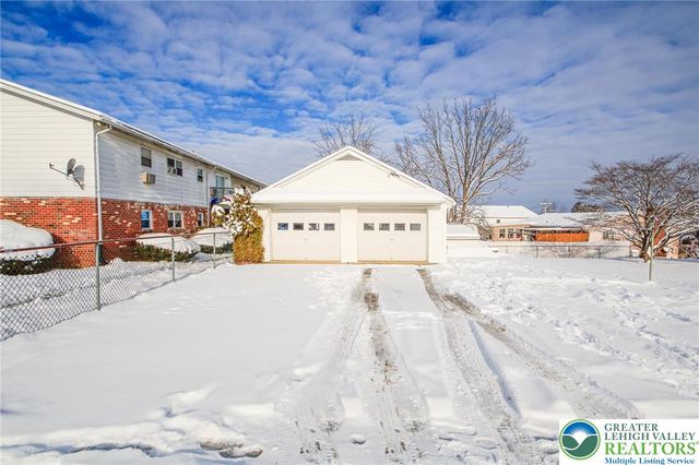 2376 South fountain Street, Allentown City, PA 18103