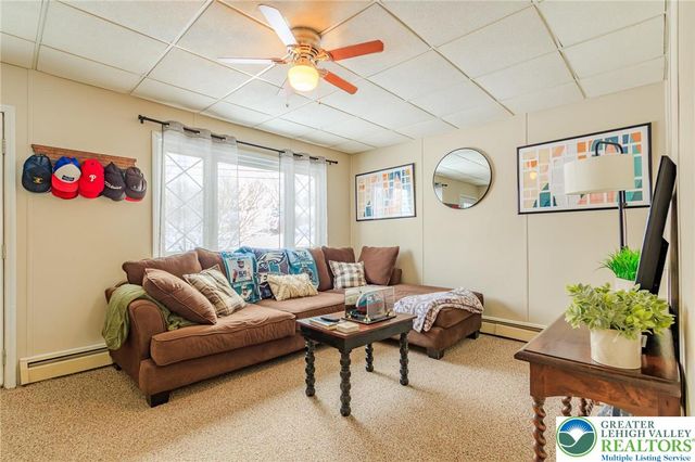 2376 South fountain Street, Allentown City, PA 18103