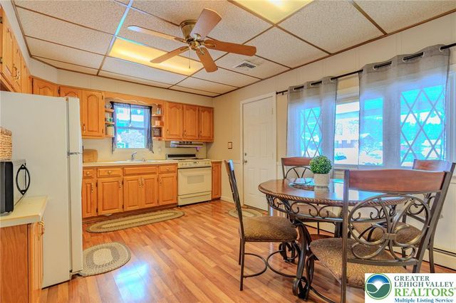 2376 South fountain Street, Allentown City, PA 18103