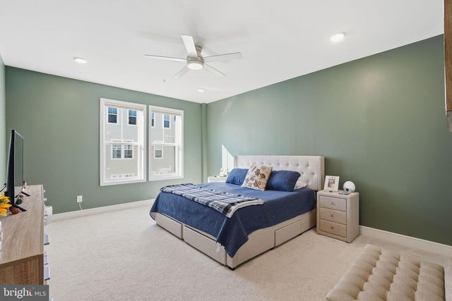 42605 NUBBINS TER, Ashburn, VA 20147