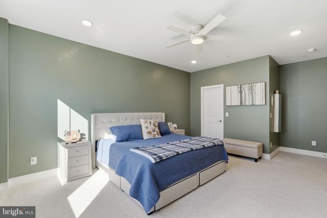 42605 NUBBINS TER, Ashburn, VA 20147