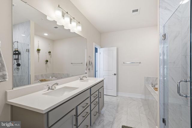 42605 NUBBINS TER, Ashburn, VA 20147