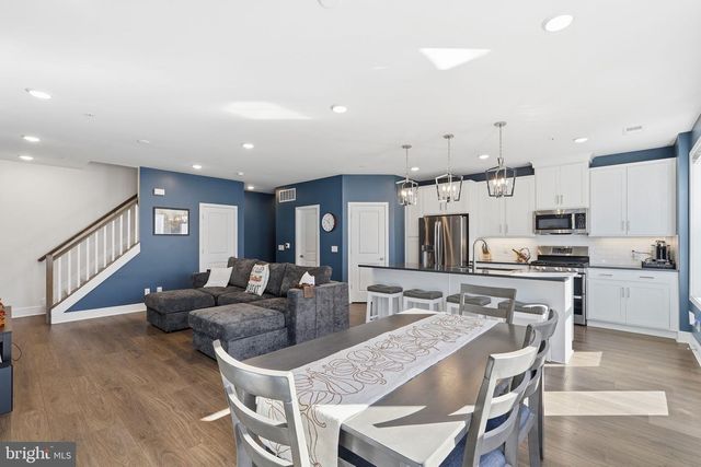 42605 NUBBINS TER, Ashburn, VA 20147