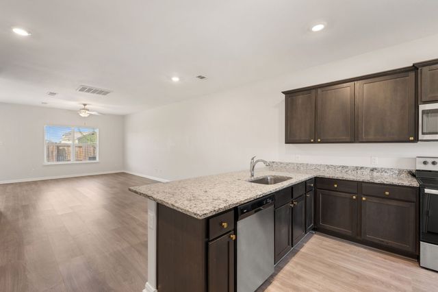 101 Austin Avenue, Venus, TX 76084