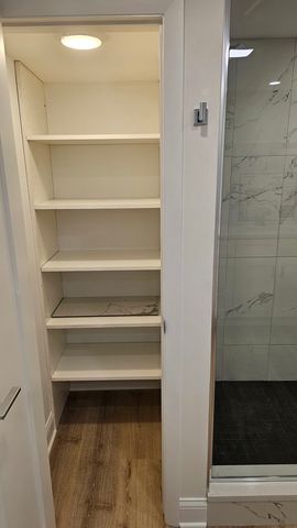 4533 N Keystone Avenue, Chicago, IL 60630