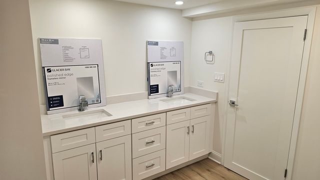 4533 N Keystone Avenue, Chicago, IL 60630