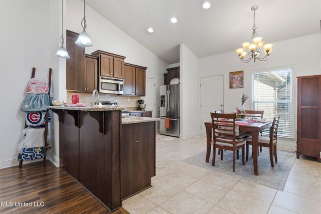 13723 Ridgehaven Way, Gulfport, MS 39503