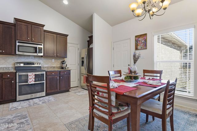 13723 Ridgehaven Way, Gulfport, MS 39503