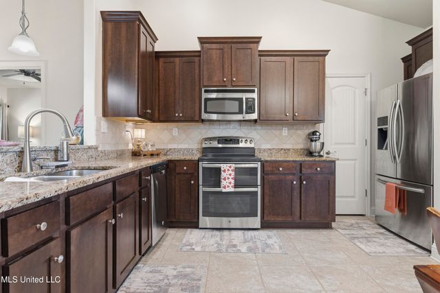 13723 Ridgehaven Way, Gulfport, MS 39503