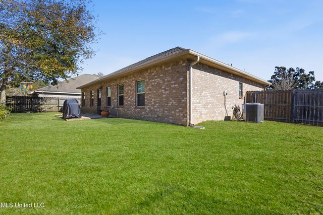 13723 Ridgehaven Way, Gulfport, MS 39503