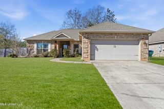 13723 Ridgehaven Way, Gulfport, MS 39503