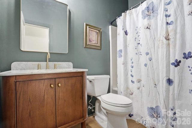 2211 Savannah Hills Drive, Matthews, NC 28105