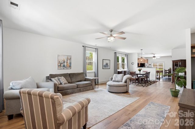 2211 Savannah Hills Drive, Matthews, NC 28105
