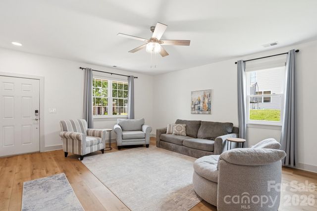 2211 Savannah Hills Drive, Matthews, NC 28105