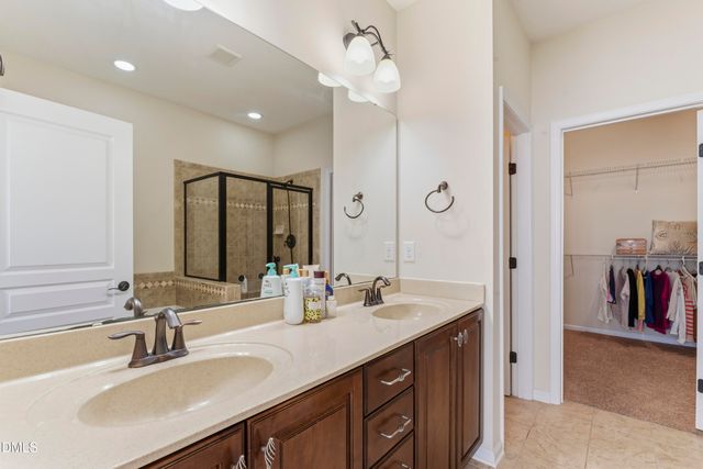 10100 Barnhart Way, Raleigh, NC 27617