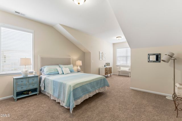 10100 Barnhart Way, Raleigh, NC 27617