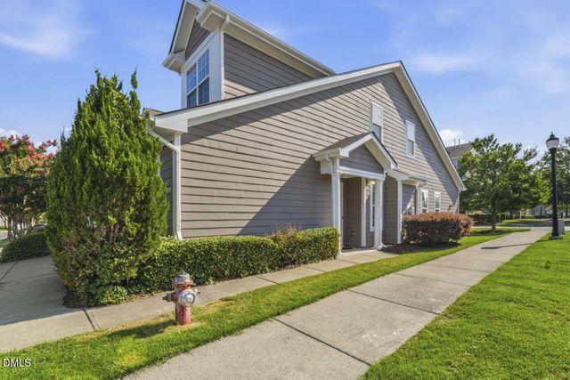 10100 Barnhart Way, Raleigh, NC 27617
