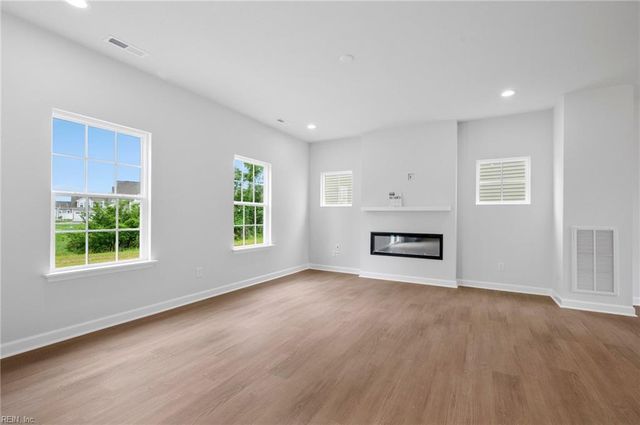 1034 Bennett's ARCH, Suffolk, VA 23435