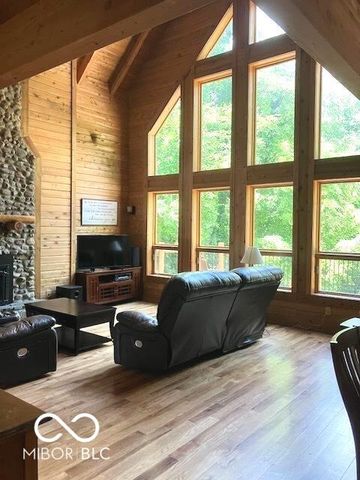 15896 N Gray Road, Noblesville, IN 46062