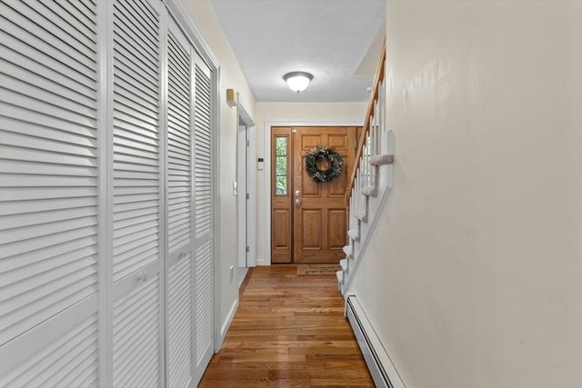 32 Hastings Dr., Northbridge, MA 01588