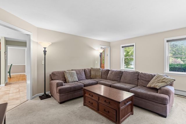 32 Hastings Dr., Northbridge, MA 01588
