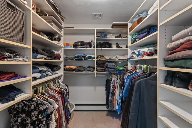 32 Hastings Dr., Northbridge, MA 01588