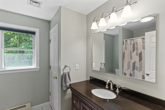 32 Hastings Dr., Northbridge, MA 01588