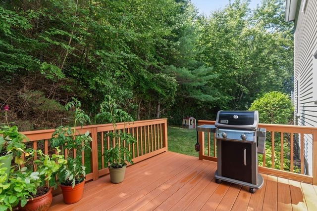 32 Hastings Dr., Northbridge, MA 01588