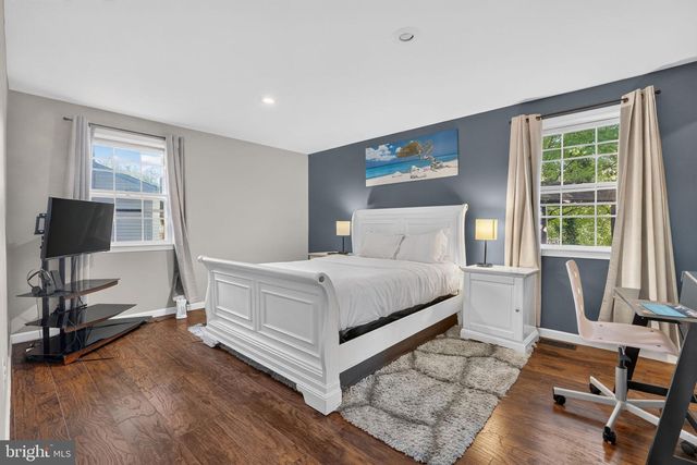 15904 FAIRWAY DR, Dumfries, VA 22025
