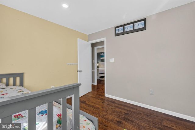 15904 FAIRWAY DR, Dumfries, VA 22025