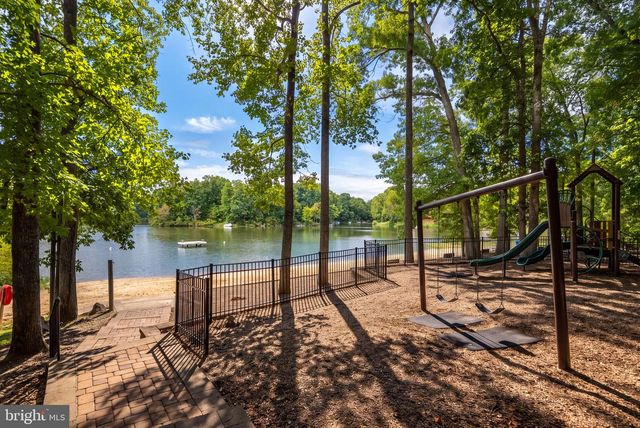 15904 FAIRWAY DR, Dumfries, VA 22025