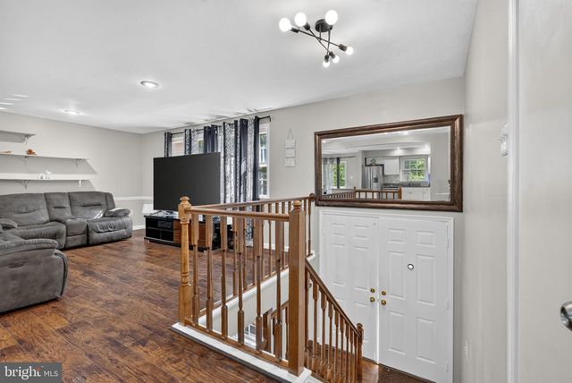 15904 FAIRWAY DR, Dumfries, VA 22025