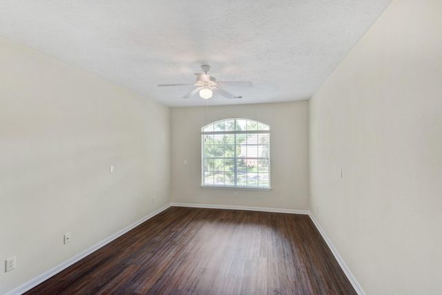 19311 Sun River Lane, Tomball, TX 77377