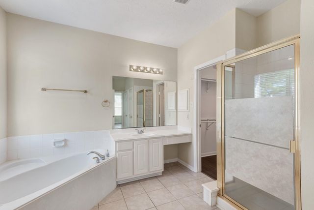 19311 Sun River Lane, Tomball, TX 77377