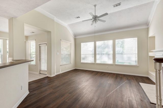 19311 Sun River Lane, Tomball, TX 77377