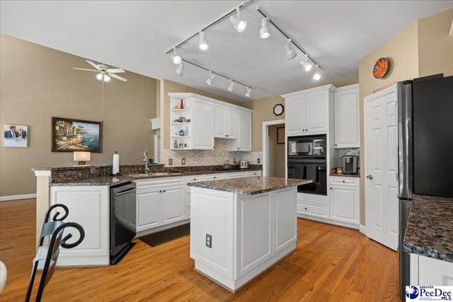 398 Sahalee Ln, Florence, SC 29501