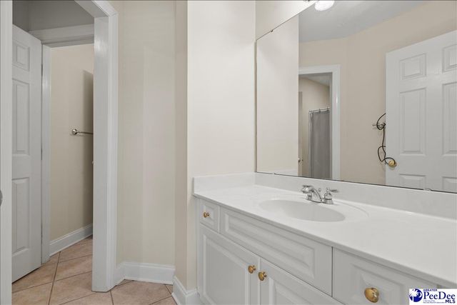398 Sahalee Ln, Florence, SC 29501
