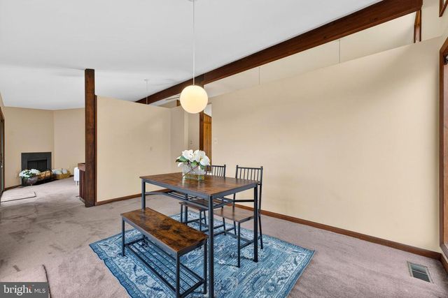 6030 SNOW MOUNTAIN RD, Broad Run, VA 20137