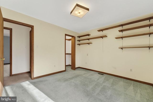 6030 SNOW MOUNTAIN RD, Broad Run, VA 20137