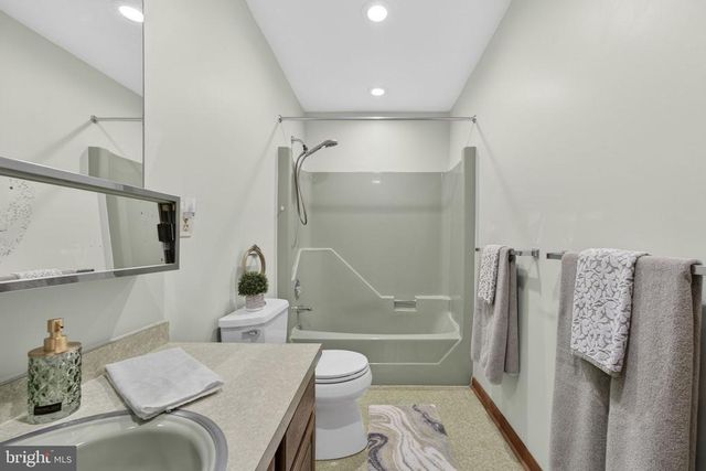 6030 SNOW MOUNTAIN RD, Broad Run, VA 20137