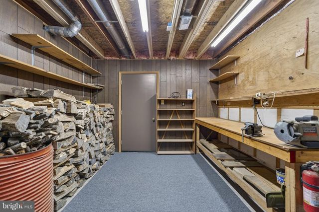 6030 SNOW MOUNTAIN RD, Broad Run, VA 20137