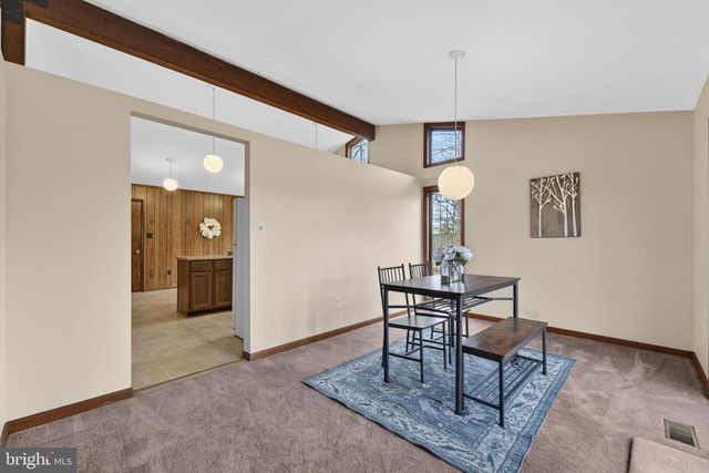 6030 SNOW MOUNTAIN RD, Broad Run, VA 20137