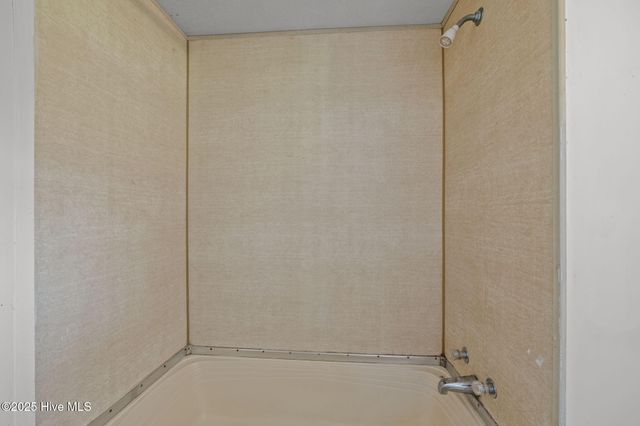 1865 Haddock Road, Winterville, NC 28590