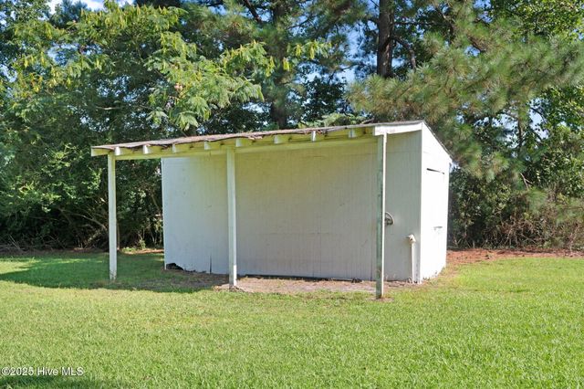 1865 Haddock Road, Winterville, NC 28590